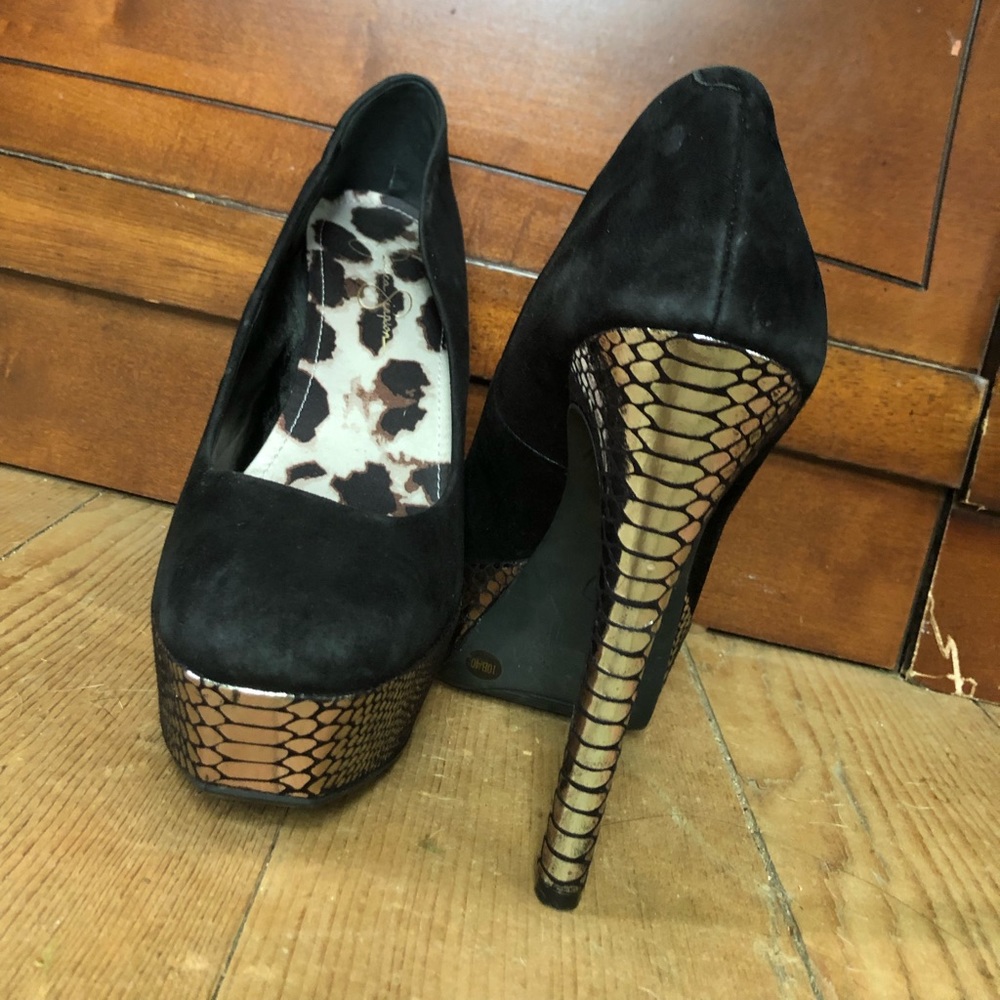 Jessica Simpson platform heels